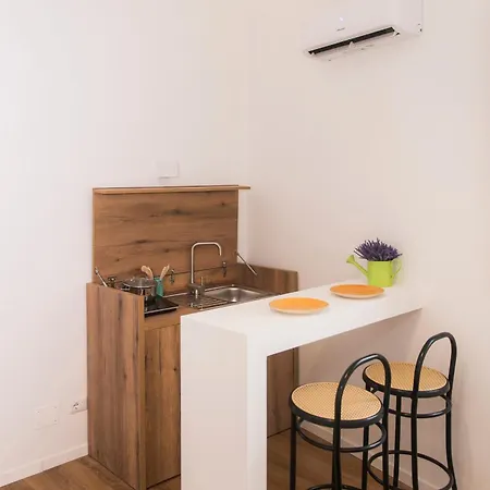 Almami Apartment *